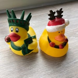 Holiday rubber duckies